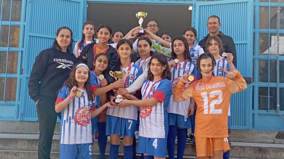 Futsal Turnuvasında Kızlarımız Rüzgar Gibi Esti